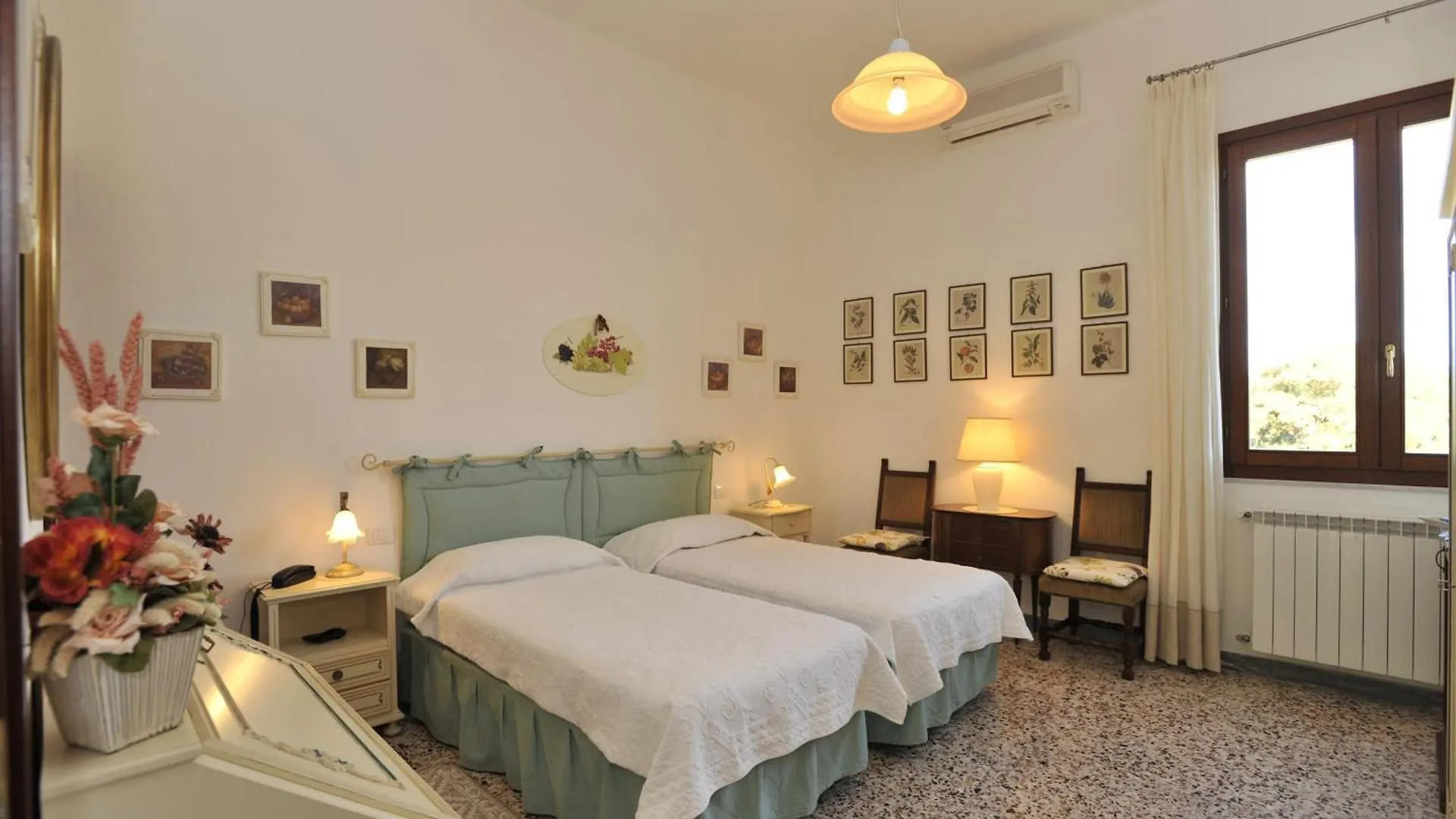 Country Hotel Vessus Alghero 0*,  Italie