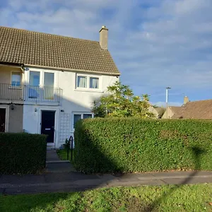 https://white-house-in-edinburgh-2-bedroom-good-location.edinburghhotelsuk.org