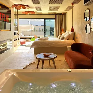 https://love-in-lisle-sorgue-laurore.fr-provencehotel.com
